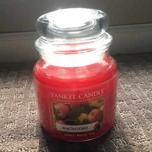 Yankee Candle Jar Candle